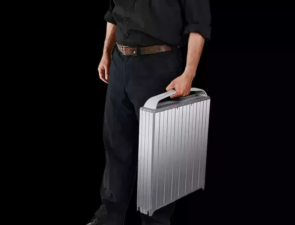 Unlock Massive Storage: WD Ultrastar Transporter Holds 368TB in Just 30 Pounds! 3 WD Ultrastar Transporter Moving