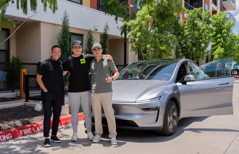 Watch - Tesla Achieves Historic Milestone with World's First Autonomous Factory-to-Customer Delivery