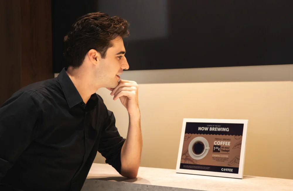 Samsung Launches World-First Color E-Paper Display 2 Samsung E-Paper Display