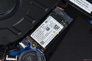 Lenovo Starts Shipping ThinkBook Laptops With Chinese-Made YMTC SSDs