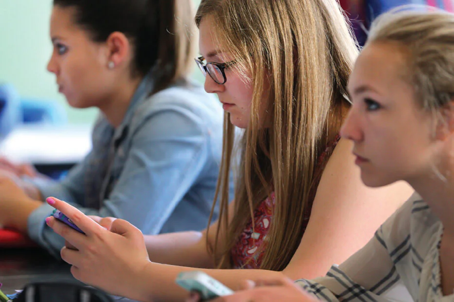 Nearly Half of Americans Now Support All-Day School Cellphone Bans 1 Nearly Half of Americans Now Support All-Day School Cellphone Bans